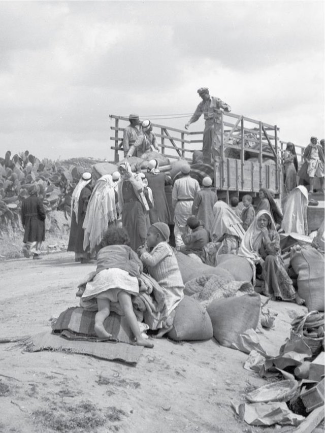 Picture for 'Iraq al-Manshiyya Village - Palestine: : A RARE picture showing the people of Iraq al-Manshyya as they are being ethnically cleansed in April 1949